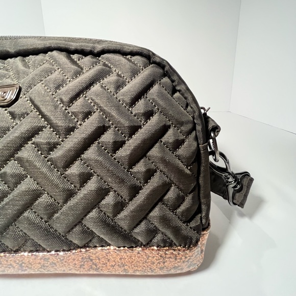 LUG | Punter LG crossbody & travel bag Chocolate Bronze 2 LG zip compartments - Picture 6 of 7